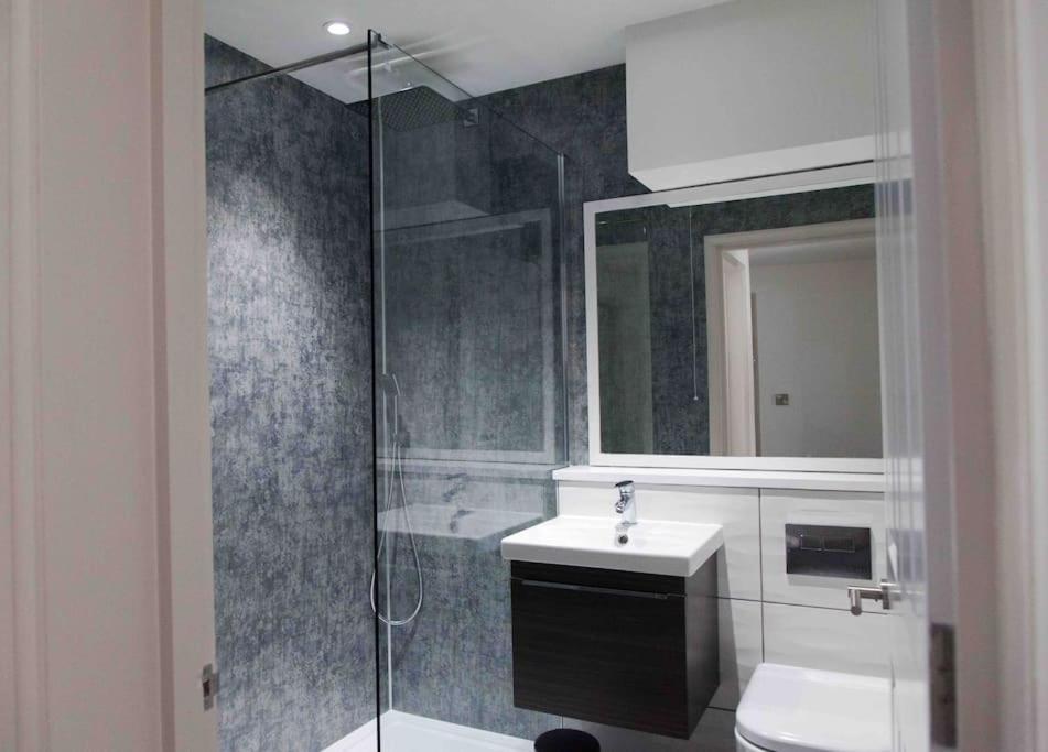 Stunning 2 Bed Apartment With Sea Views, Penzance Esterno foto